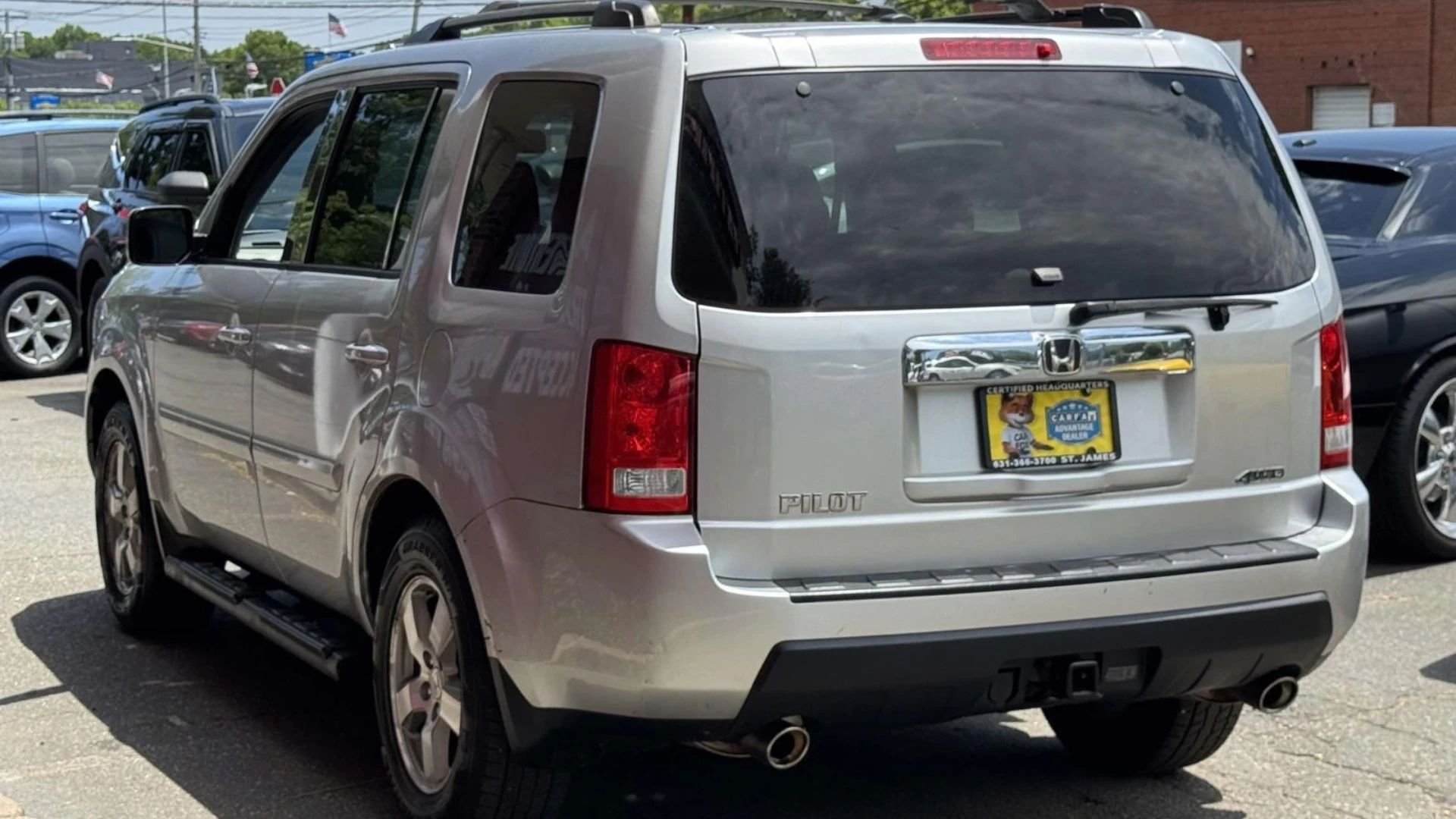 What to Look for in a Used Car Dealer on Long Island Before You Walk Through the Door