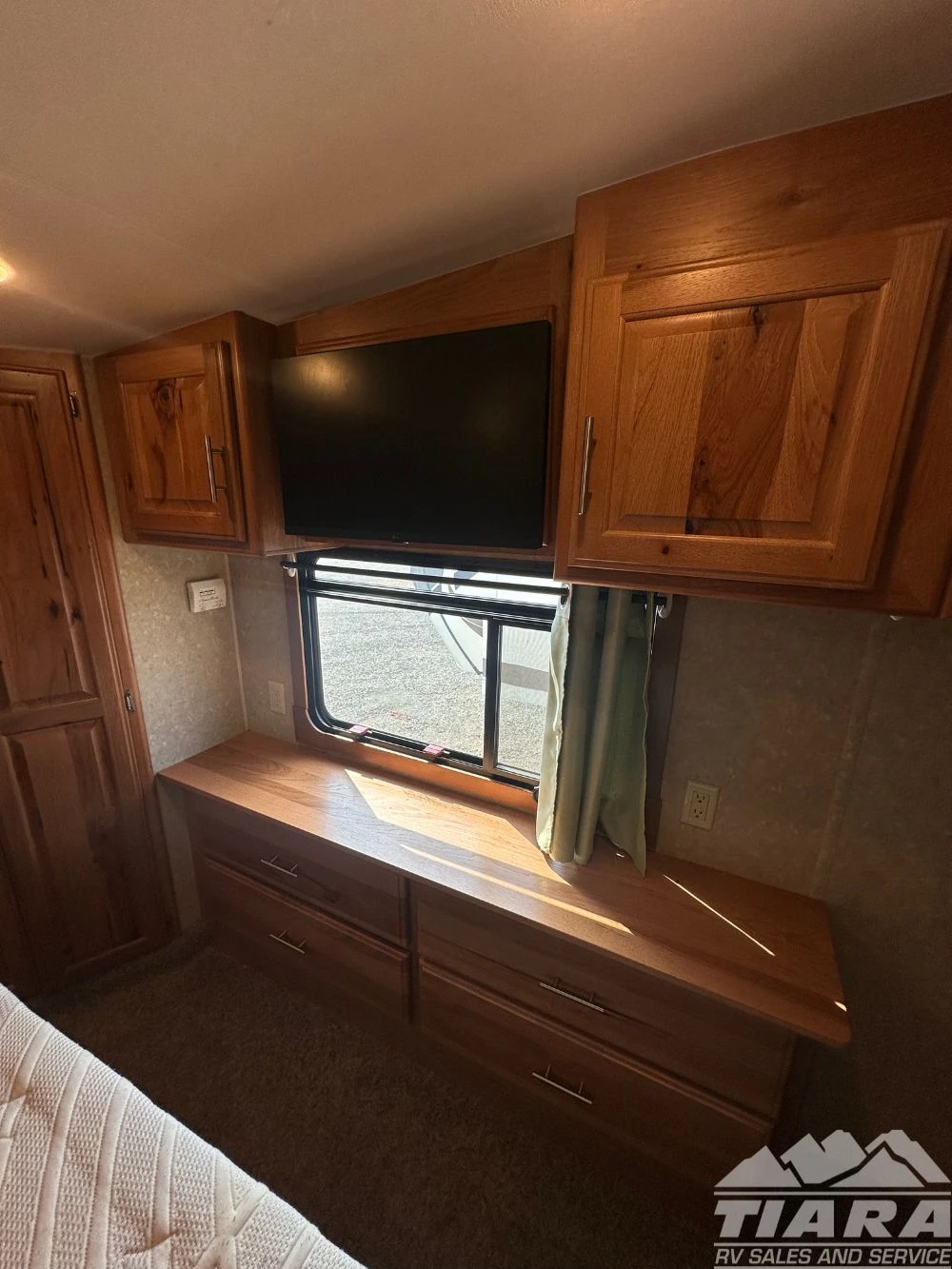 Tiara Rv 2014 Peterson Excel 34IKE Fifth Wheel in Eklhart, IN - 090013