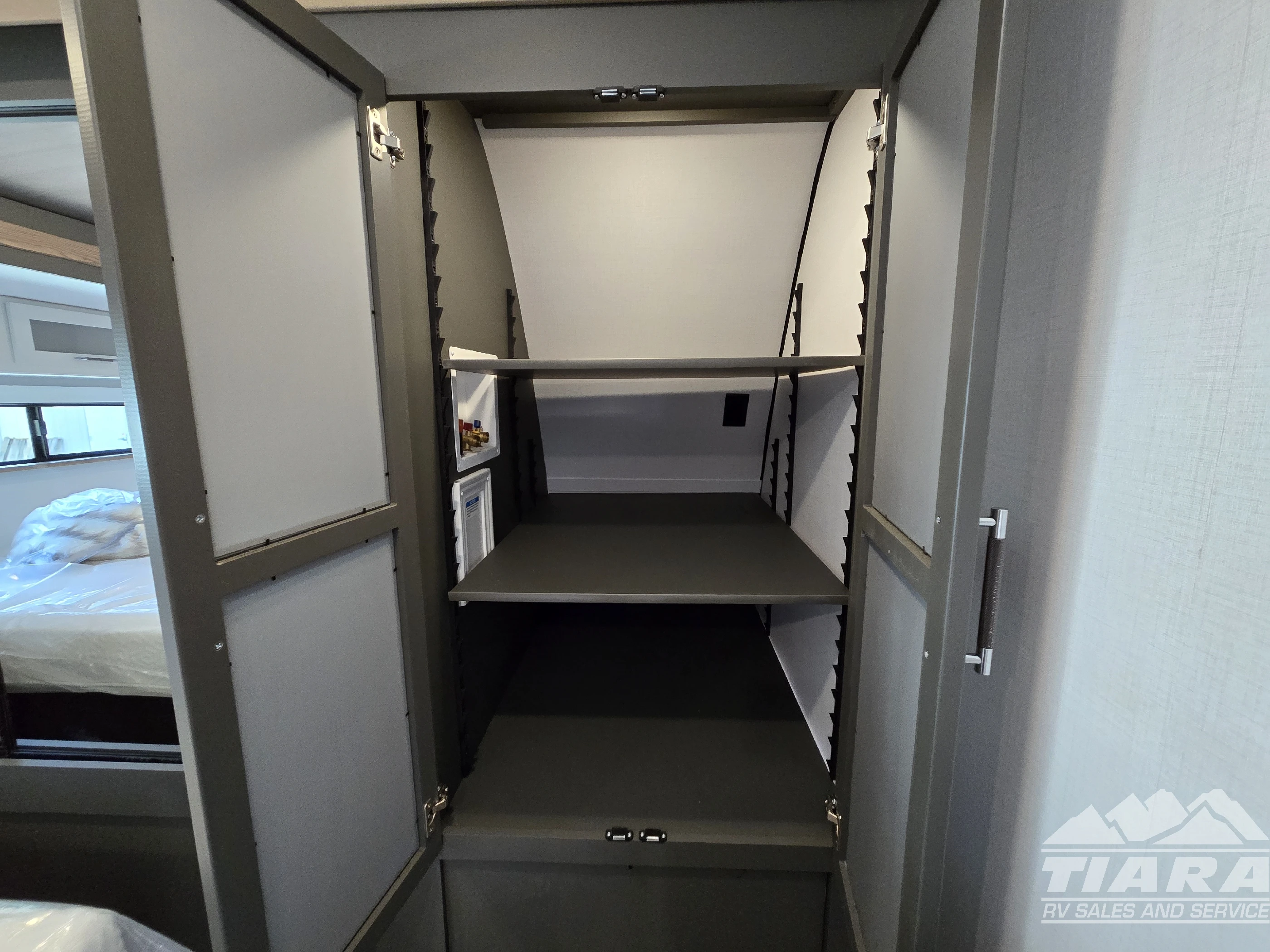 Tiara Rv 2026 Keystone Rv Bullet 310RES Travel Trailer in Eklhart, IN - 430919