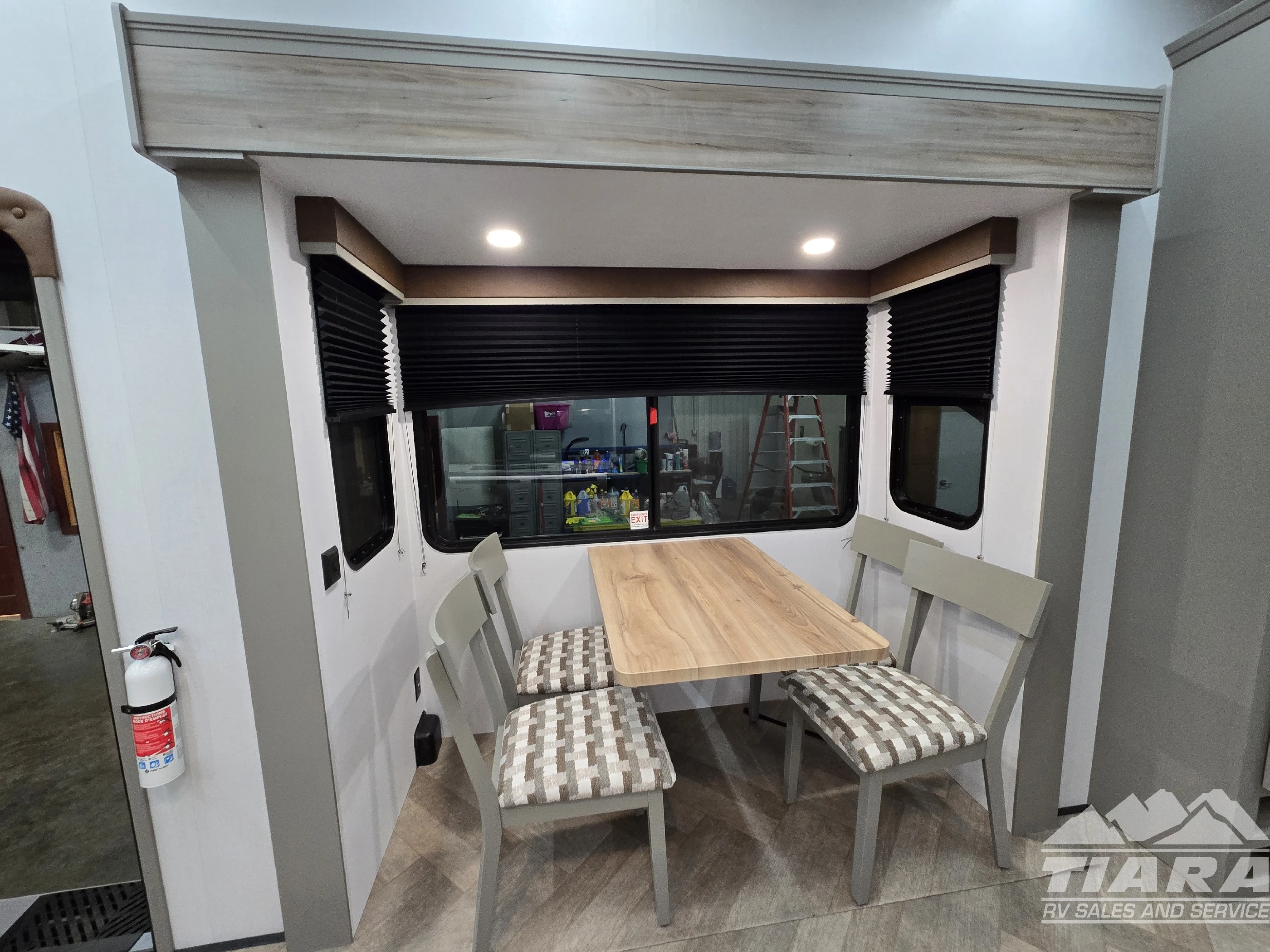 Sprinter Keystone Frame 2026 Keystone Rv Sprinter 3800FLB Fifth Wheel in Eklhart, IN - 530541