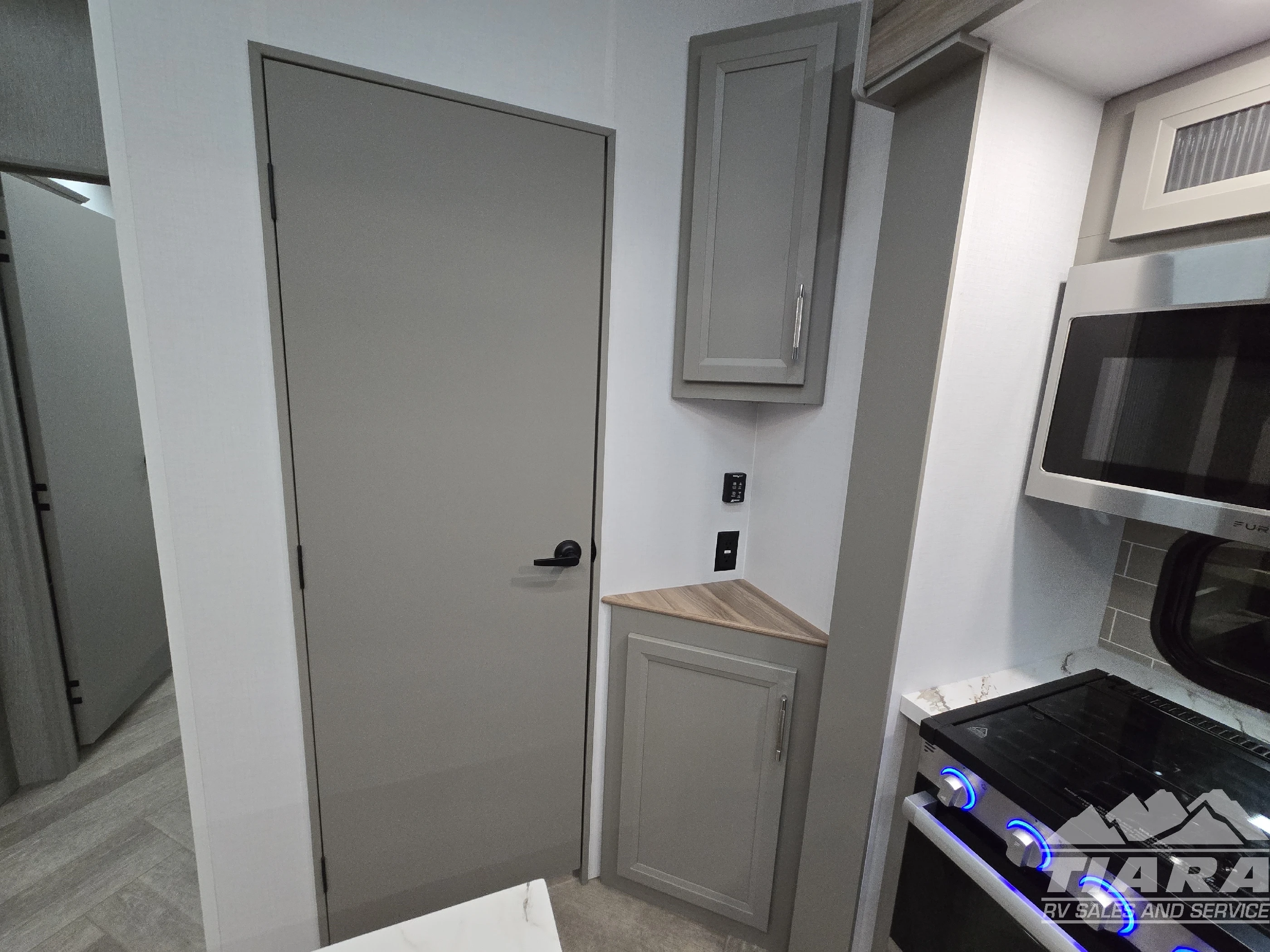 Tiara Rv 2026 Keystone Rv Sprinter 3800FLB Fifth Wheel in Eklhart, IN - 530541