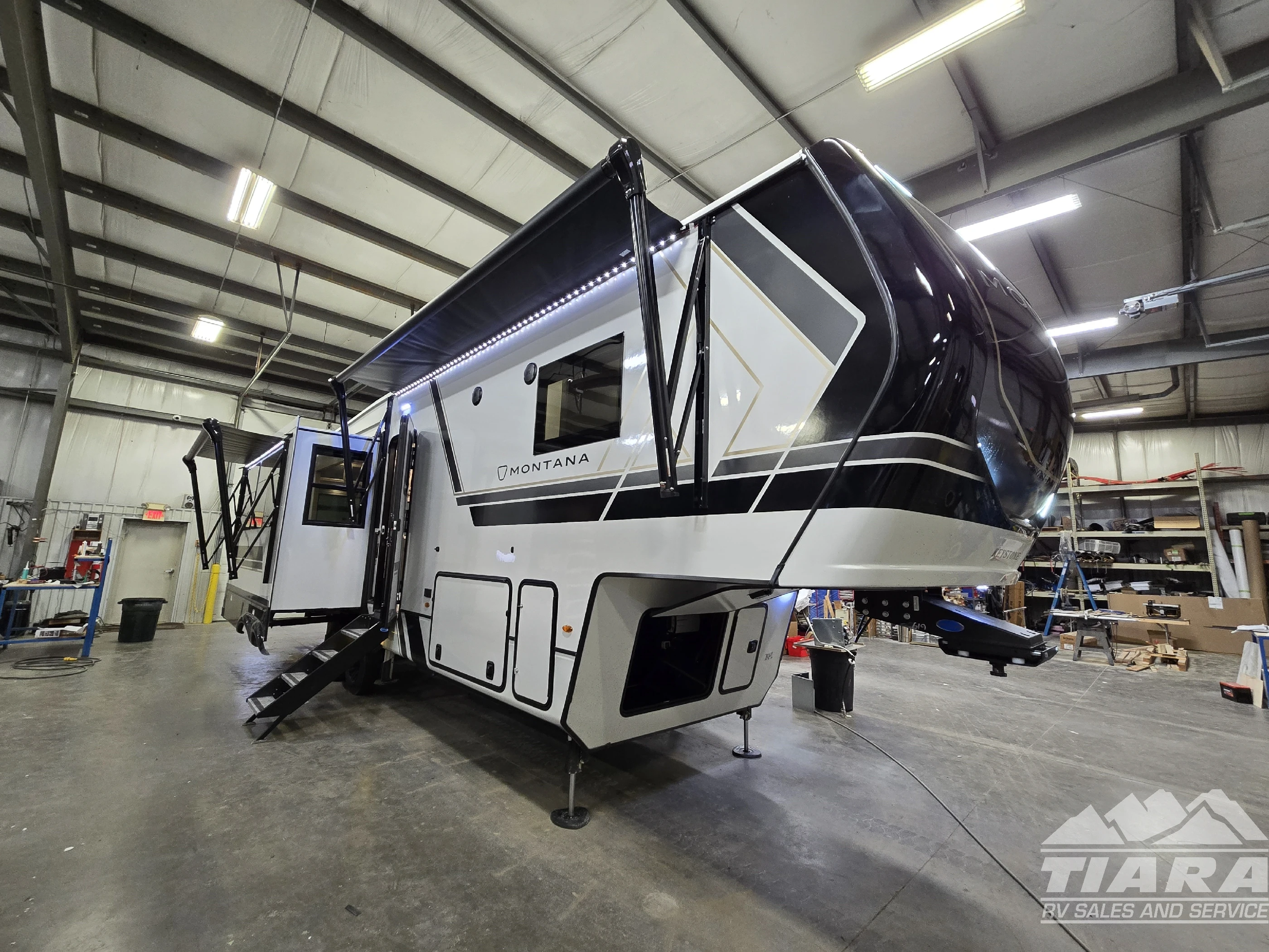 2026 Keystone Rv Montana 3123RL Fifth Wheel in Eklhart, IN - 700619