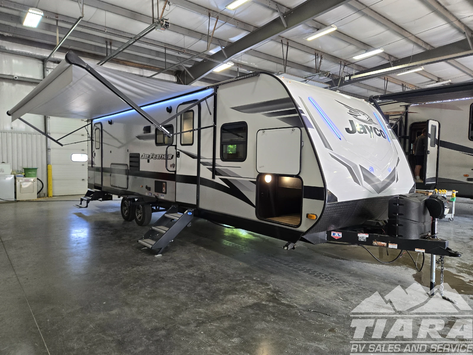 2022 Jayco Jay Feather 27bhb